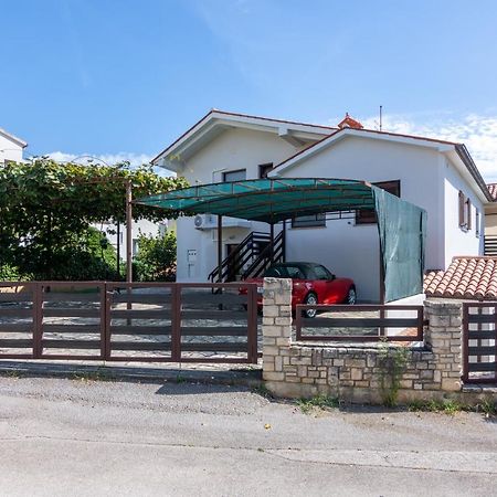 Apartments With A Parking Space Pjescana Uvala, Pula - 7349 外观 照片